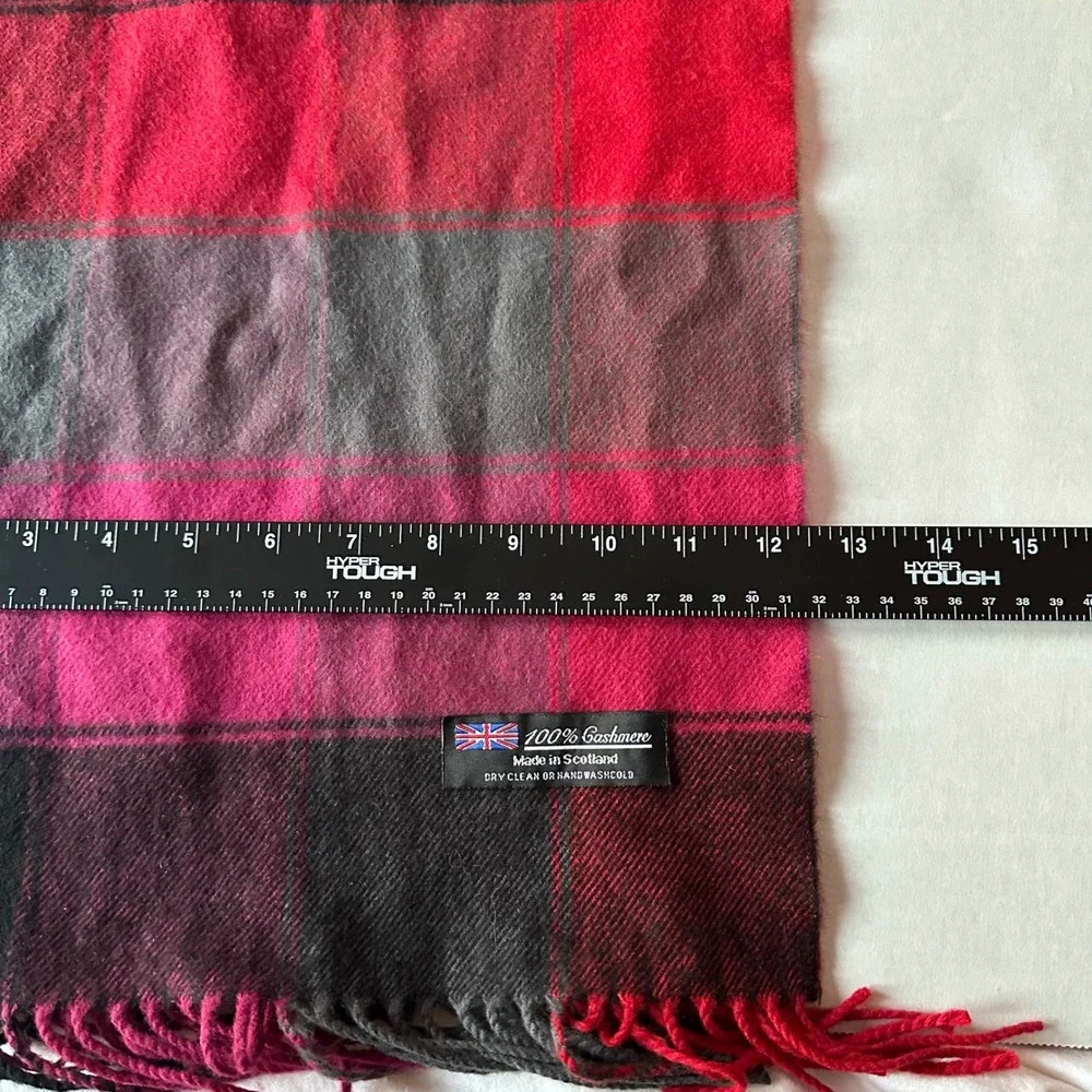 100% Cashmere Scarf Made in Scotland Red Plaid Fringed Winter Neck Wrap